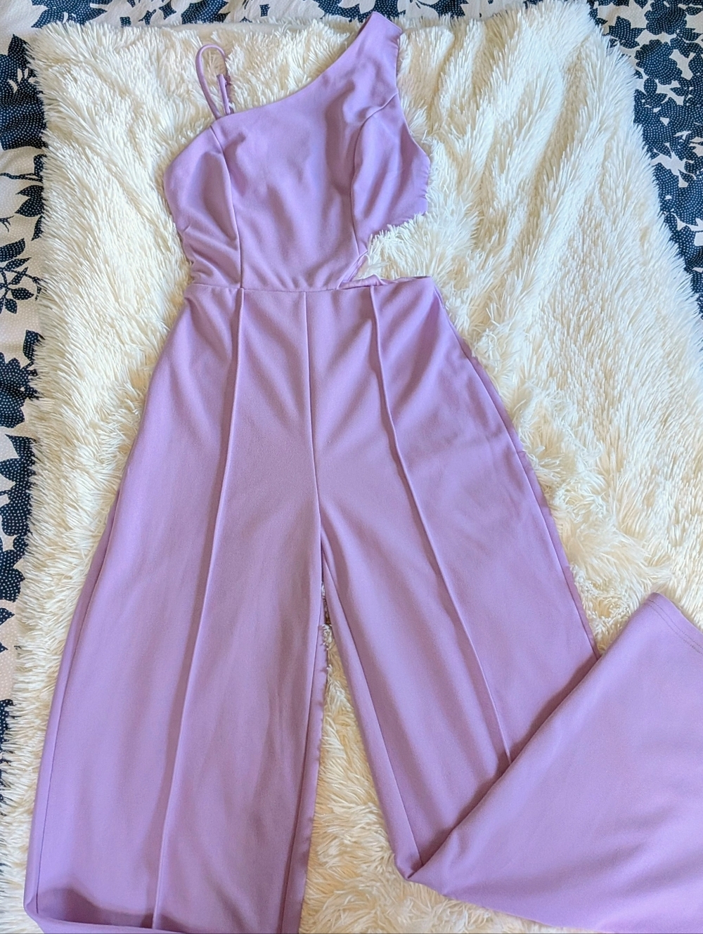 Lilac One-Shoulder/Assymetrical Strap Cutout Jumpsuit XS